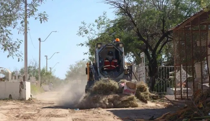 Limpieza de panteones de Hermosillo va en 83%, a tiempo para Día de Muerto
